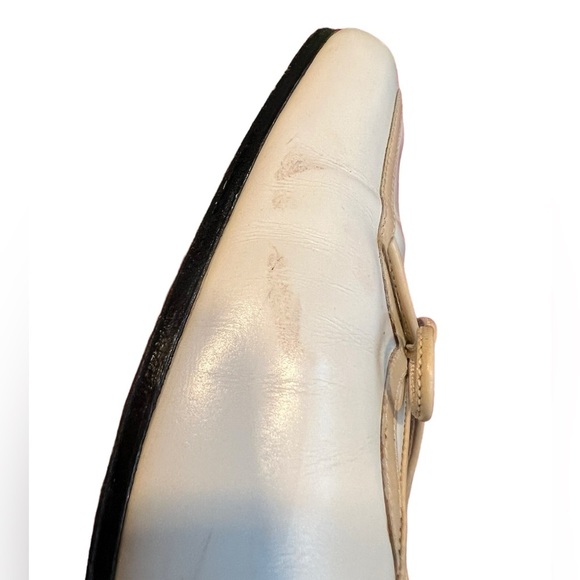 1950s Salvatore Ferragamo Heels Retro White, Beige, Brown Bow Pumps Size 10 - Picture 8 of 11